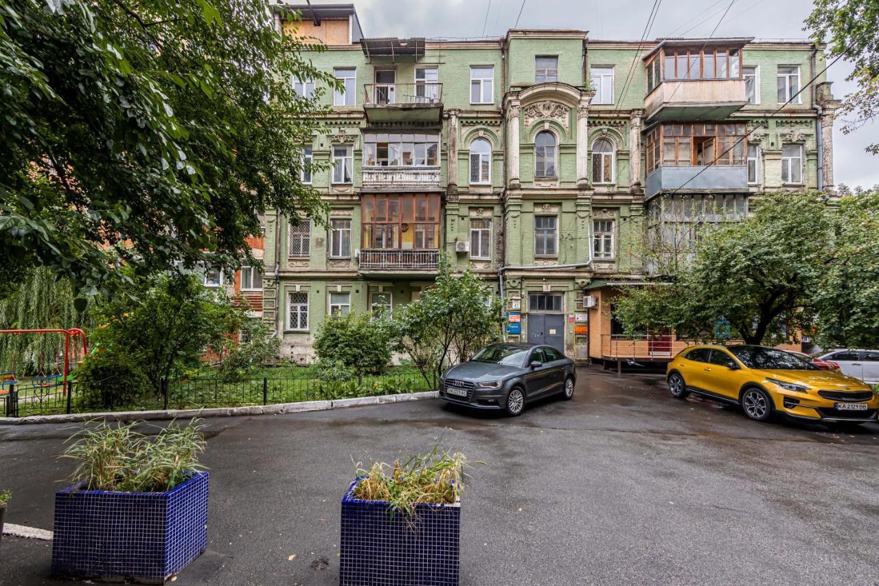 Kyiv Saksahanskoho Apart Hotel Exterior photo