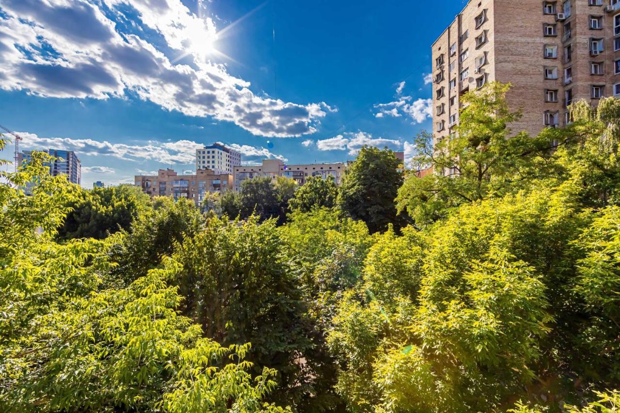 Kyiv Saksahanskoho Apart Hotel Exterior photo